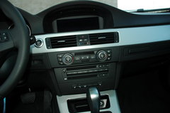 2008款 320i 2.0L 进取型