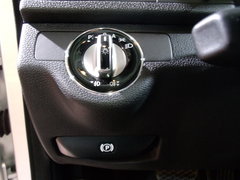 2010款 C200K 1.8L 自动 标准型