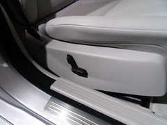 2010款 C200K 1.8L 自动 标准型