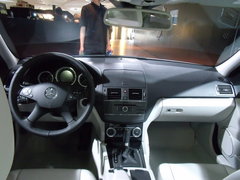 2010款 C200K 1.8L 自动 标准型