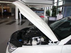 2010款 C200K 1.8L 自动 标准型