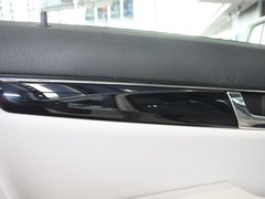 2010款 C200K 1.8L 自动 标准型