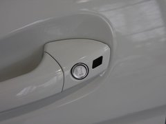 2010款 C200K 1.8L 自动 标准型