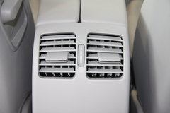 2010款 C200K 1.8L 自動 標(biāo)準(zhǔn)型