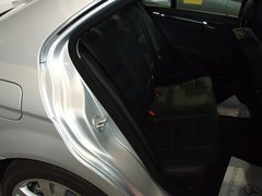 2010款 C200K 1.8L 自动 标准型