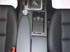 2010款 C200K 1.8L 自动 标准型
