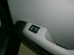 2010款 C200K 1.8L 自动 标准型