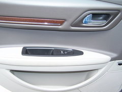 2008款 2.0L 自动 精英型
