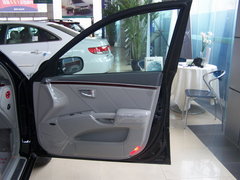2009款 3.3L 自动 豪华型