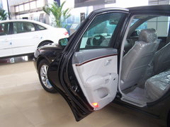 2009款 3.3L 自动 豪华型