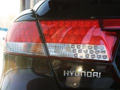 2009款 3.3L 自动 豪华型
