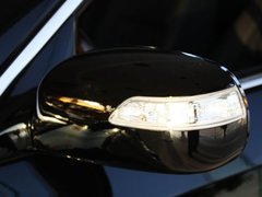 2009款 3.3L 自动 豪华型