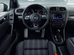 2006款 1.6 自动 2V 舒适型