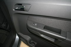 2010款 1.8L 自动 7座