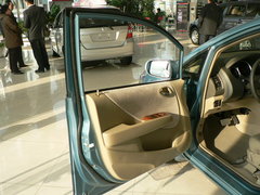2006款 1.5L 自动 标准版