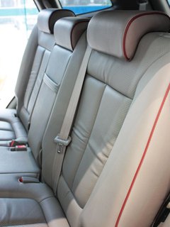 2006款 2.7L 自动 豪华型