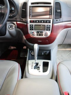 2006款 2.7L 自动 豪华型