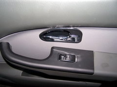 2006款 三厢 1.5 MT 舒适型