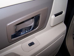 2006款 3.6L 自动 四驱豪华型
