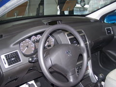 2007款 三厢 2.0L 自动 尊贵版