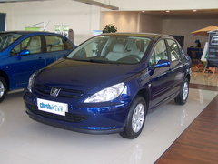 2007款 三厢 2.0L 自动 尊贵版