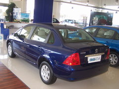 2007款 三厢 2.0L 自动 尊贵版