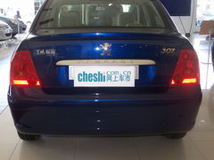 2007款 三厢 2.0L 自动 尊贵版