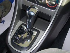 2007款 三厢 2.0L 自动 尊贵版