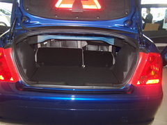 2007款 三厢 2.0L 自动 尊贵版
