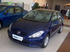 2007款 三厢 2.0L 自动 尊贵版