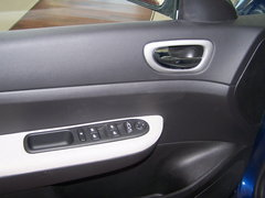 2007款 三廂 2.0L 自動 尊貴版