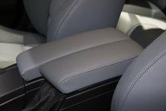 2009款 4.0L DCT 双门轿跑车