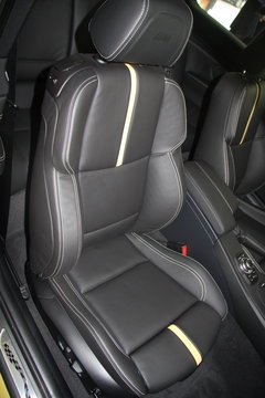 2009款 4.0L DCT 双门轿跑车