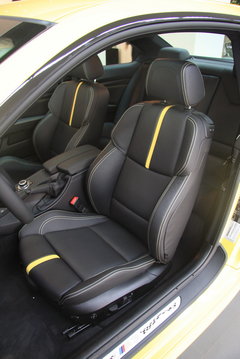 2009款 4.0L DCT 双门轿跑车