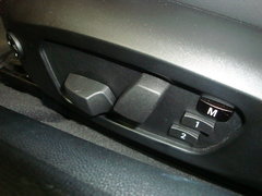 2009款 4.0L DCT 双门轿跑车