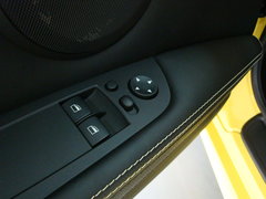 2009款 4.0L DCT 双门轿跑车