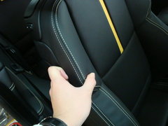 2009款 4.0L DCT 双门轿跑车