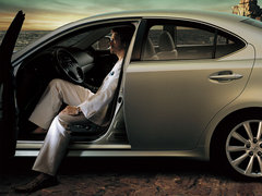 2009款 300 3.0L 自动 