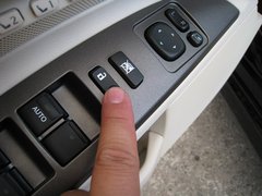 2009款 300 3.0L 自动 