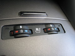 2009款 300 3.0L 自动 
