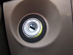 2008款 2.5T 自动 柴油舒适版 5座