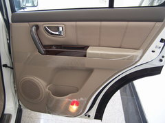 2008款 2.5T 自动 柴油舒适版 5座