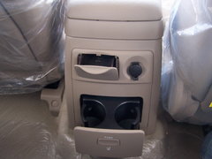 2008款 2.5T 自动 柴油舒适版 5座