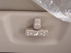 2008款 2.5T 自动 柴油舒适版 5座