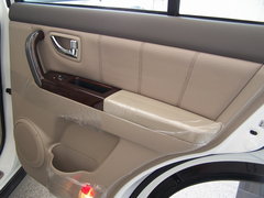 2008款 2.5T 自动 柴油舒适版 5座
