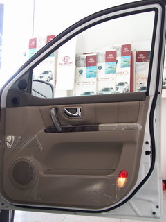 2008款 2.5T 自动 柴油舒适版 5座