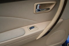 2006款 2.3L 自动 导航型