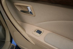 2006款 2.3L 自动 导航型