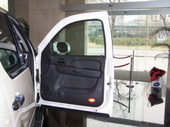 2007款 6.2 自动 7座 全时四驱