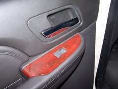 2007款 6.2 自动 7座 全时四驱